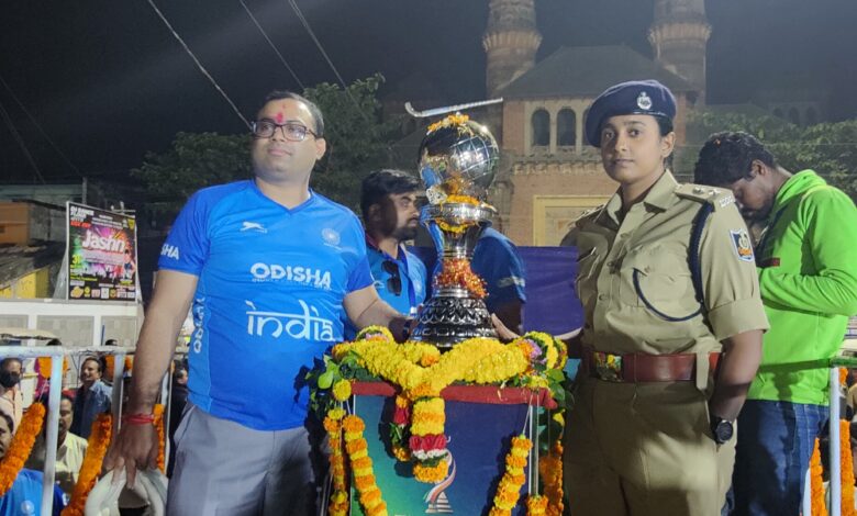 Hockey World Cup Trophy infront of Gajapati Palace